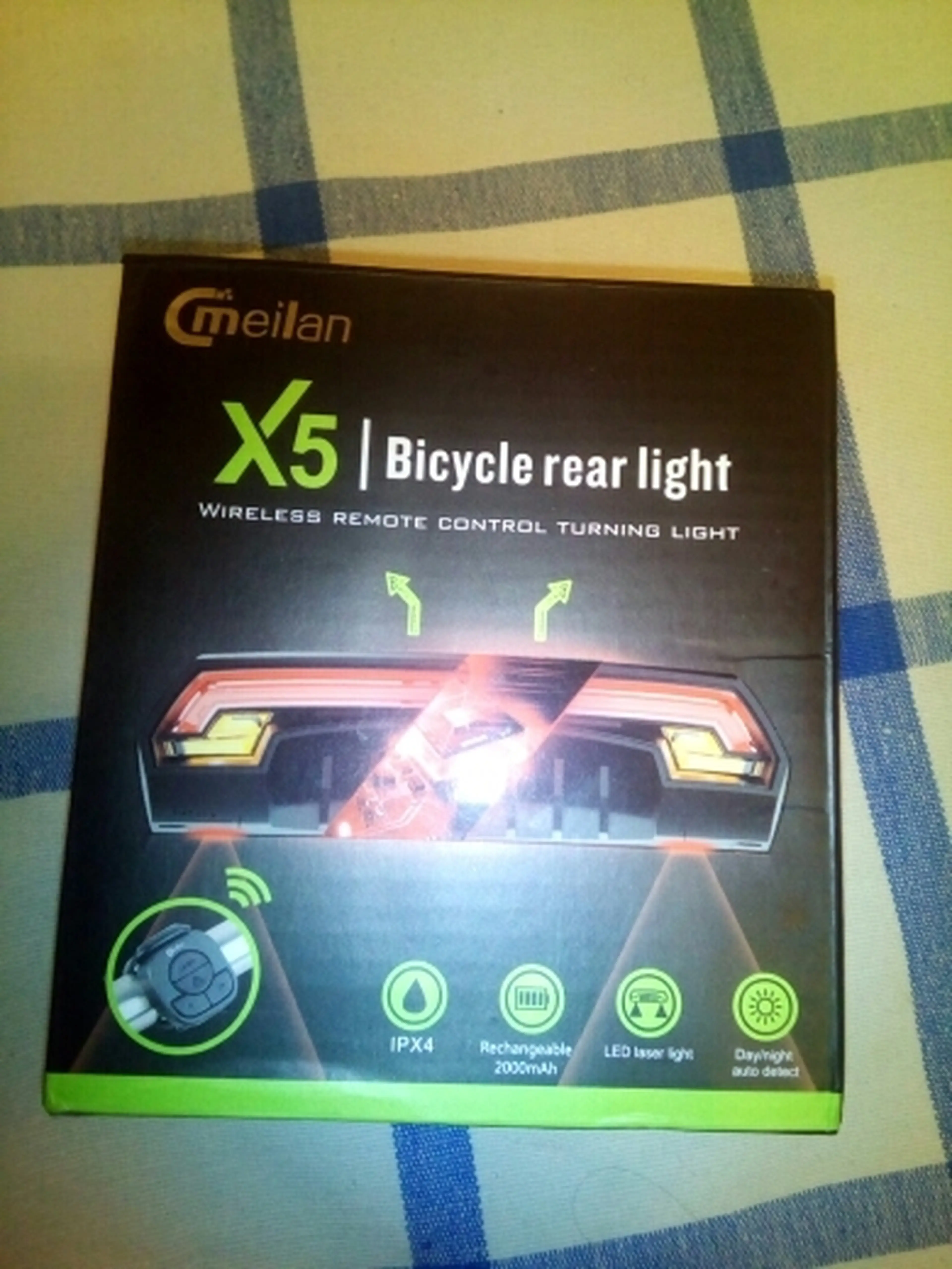 1. Meilan X5 Stop spate (semnalizare) usb Wireless bicicleta