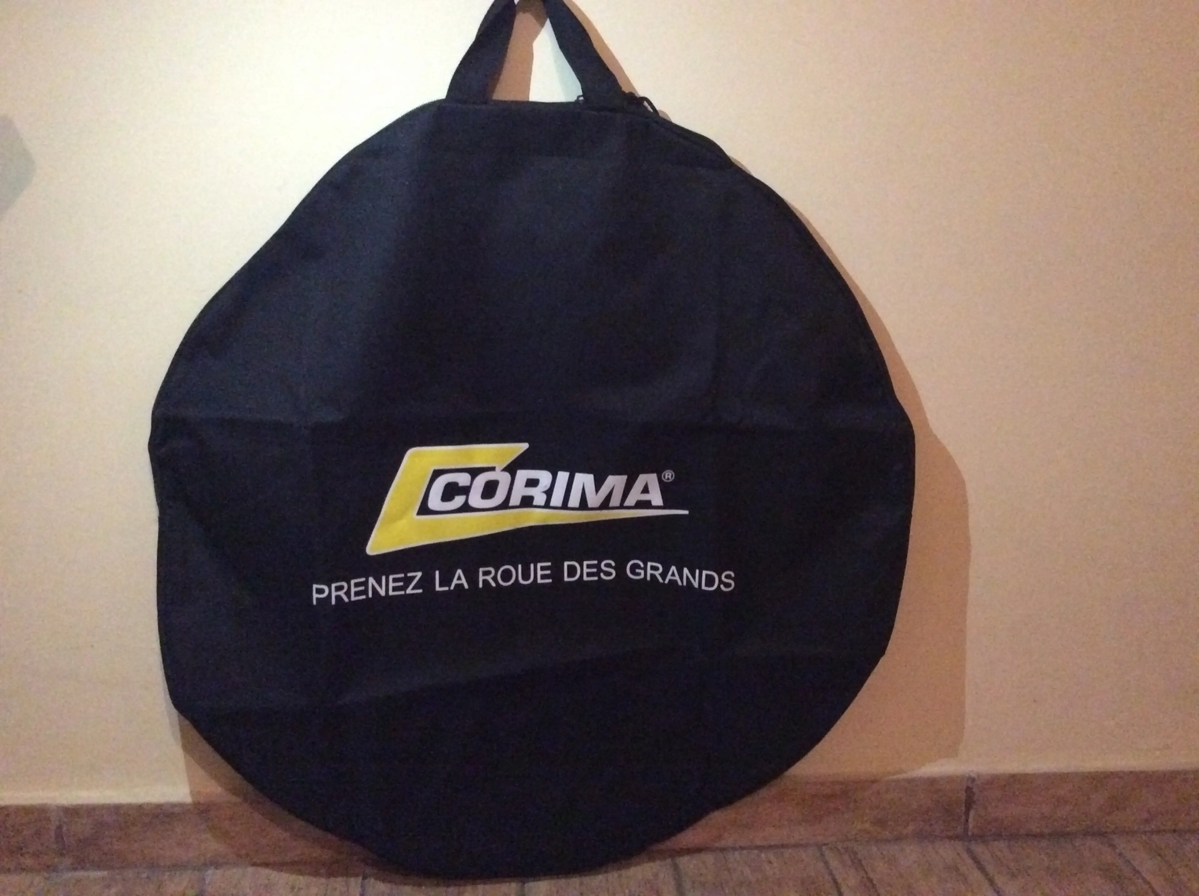 2. Husă roată Corima (Wheel-bag)