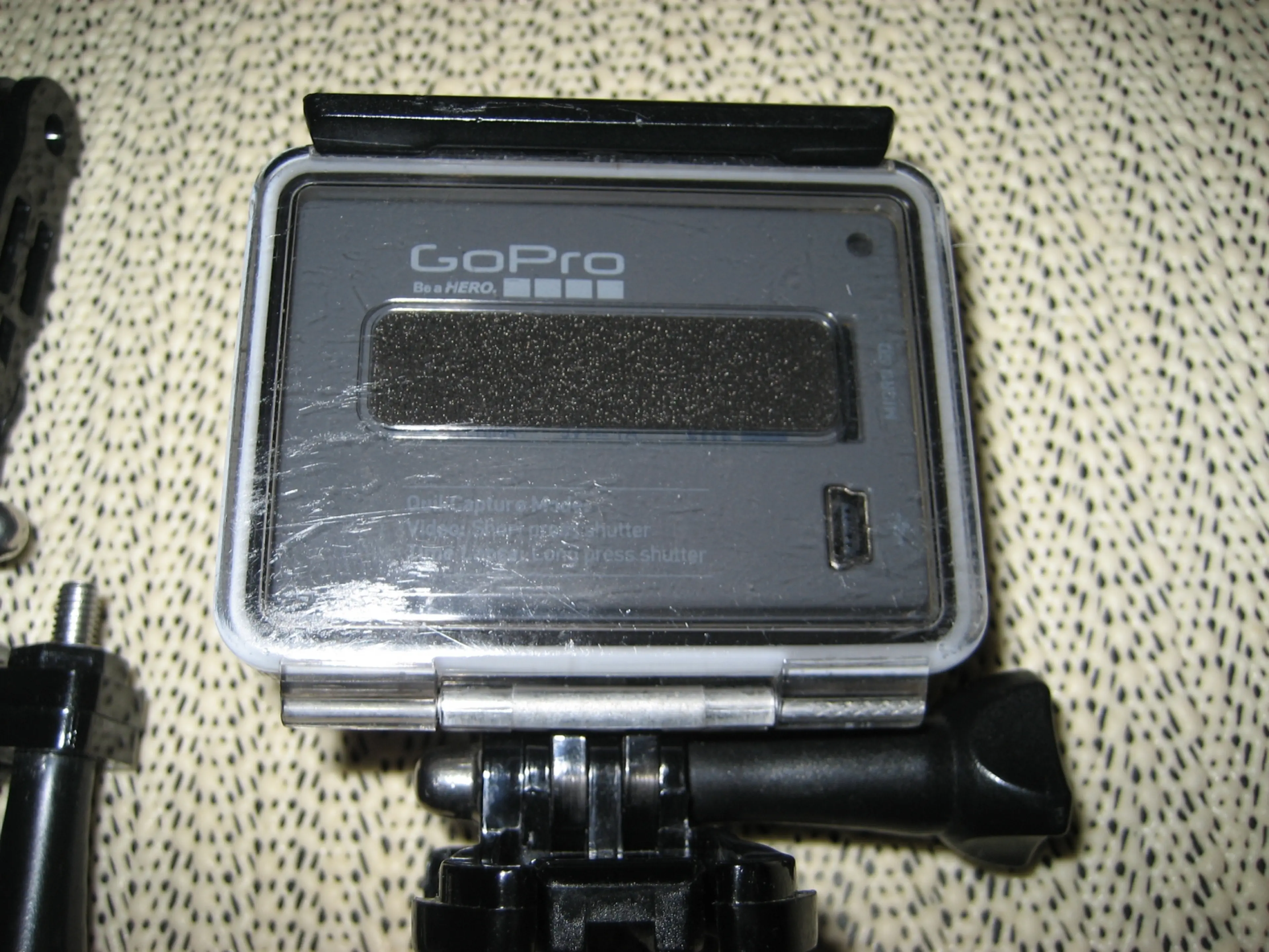 2. Camera actiune GoPro Hero ( model 2014)