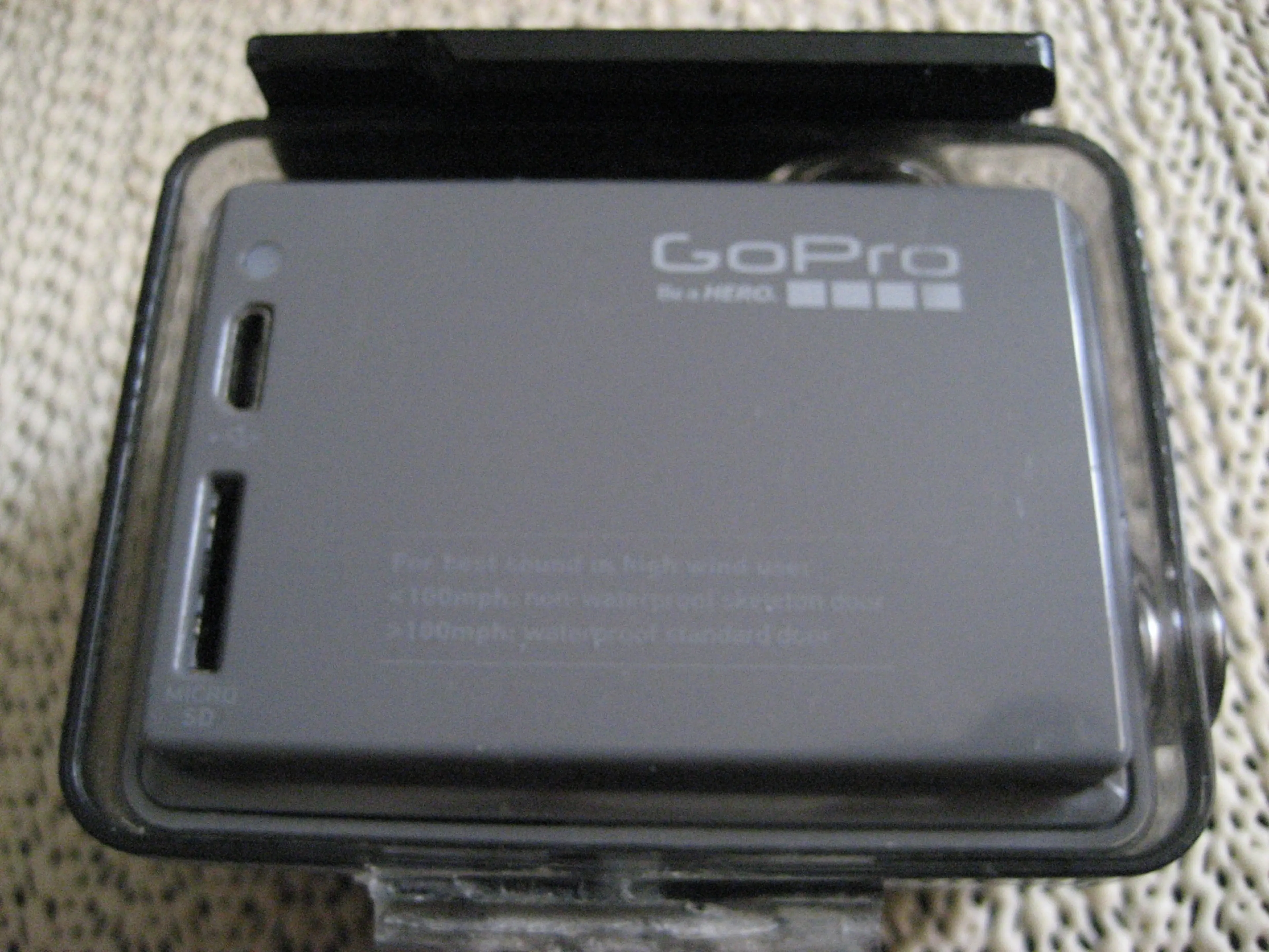 3. Camera actiune GoPro Hero+ ( model 2015) Full HD, Bluetooth + WiFi