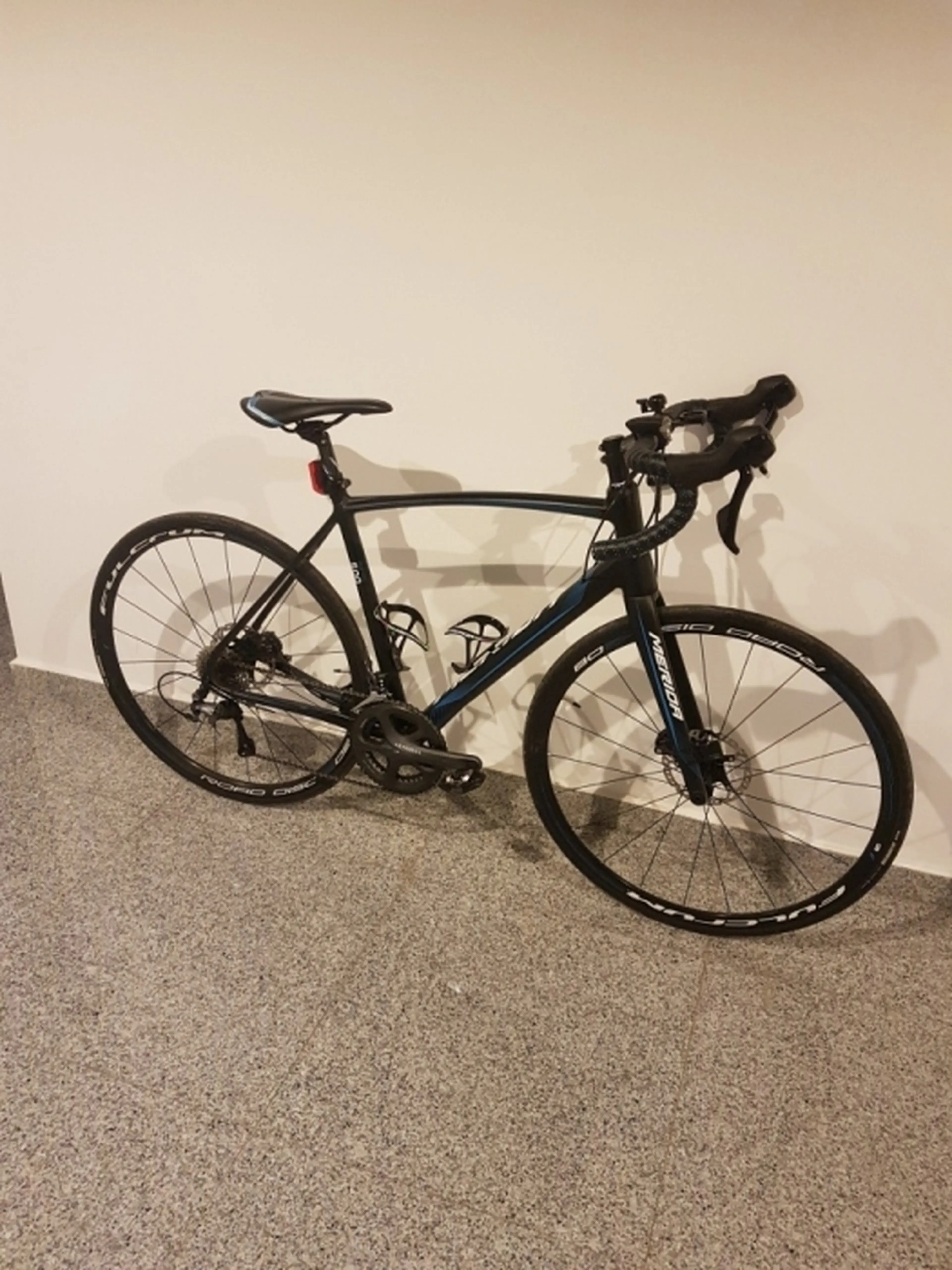 4. Cursiera / Ciclocross/ Endurance Merida Ride Disc 500