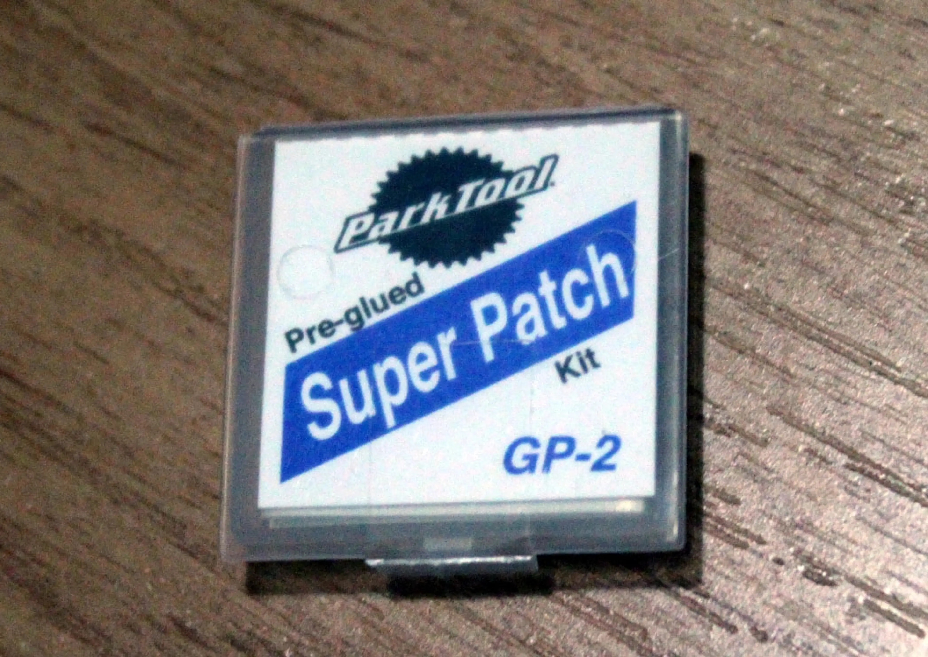1. Park Tool Super Patch Kit GP-2 petice autoadezive