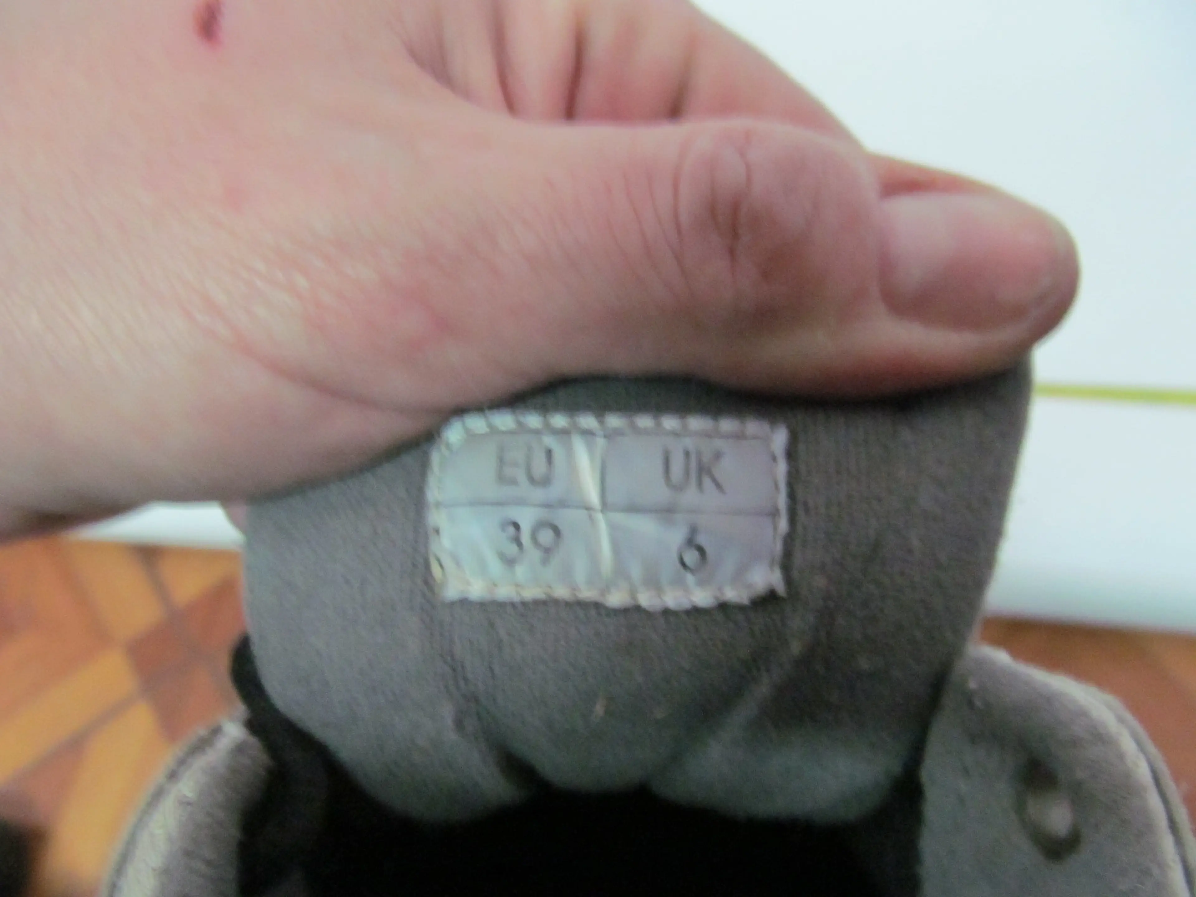 1. Pantofi Byonic nr 39, 25.8 cm
