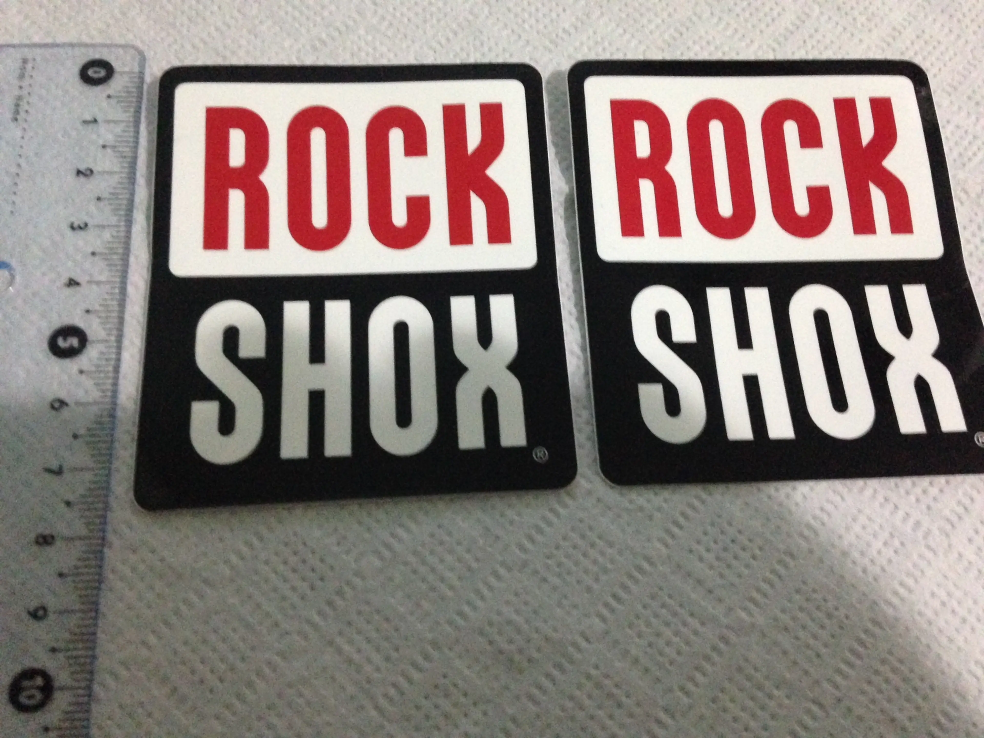 2. Set 2 Stickere / abtibilduri  Rock Shox   ORIGINALE !