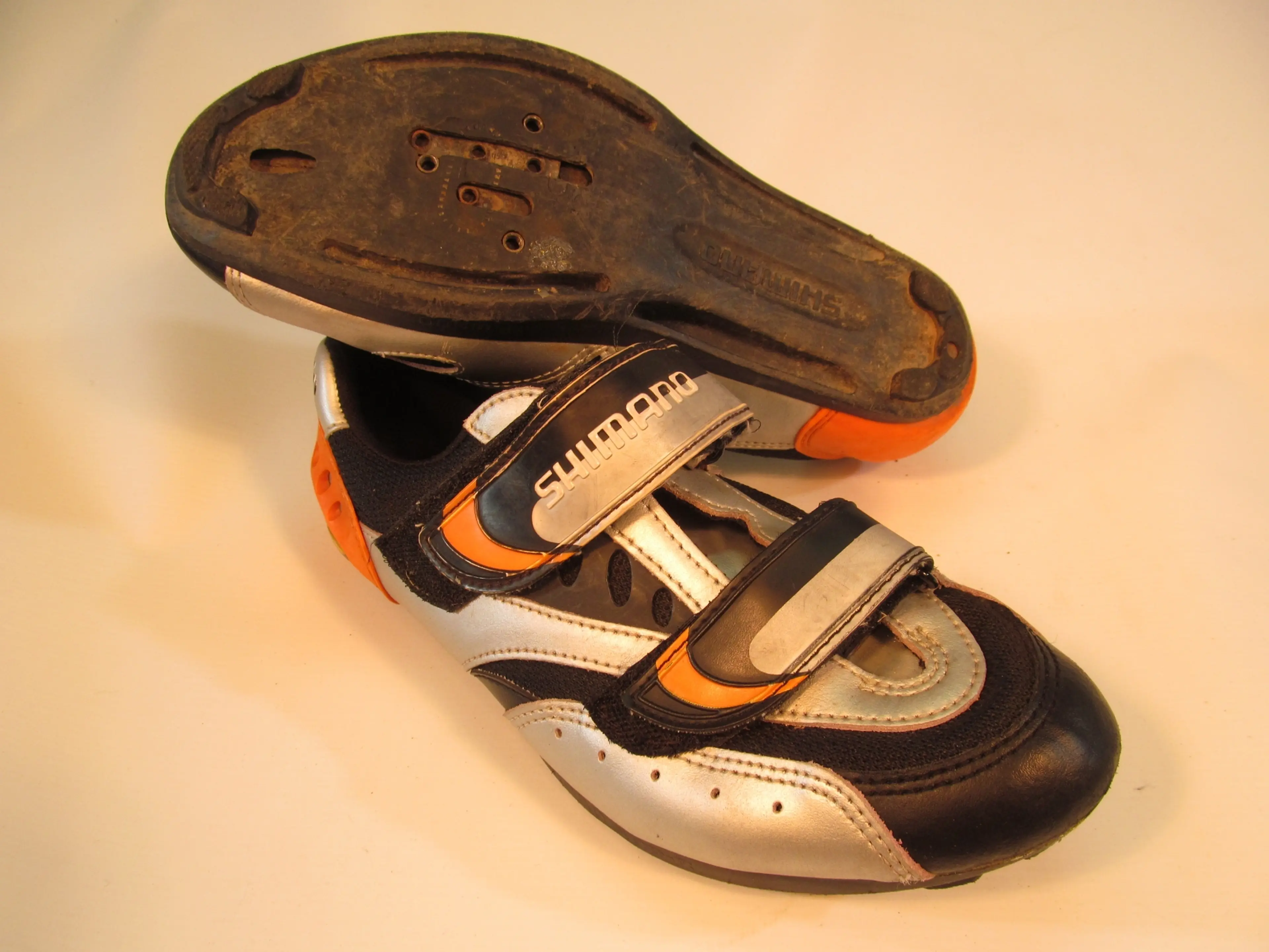 1. Pantofi Shimano SH-R096S nr 42, 26.5 cm