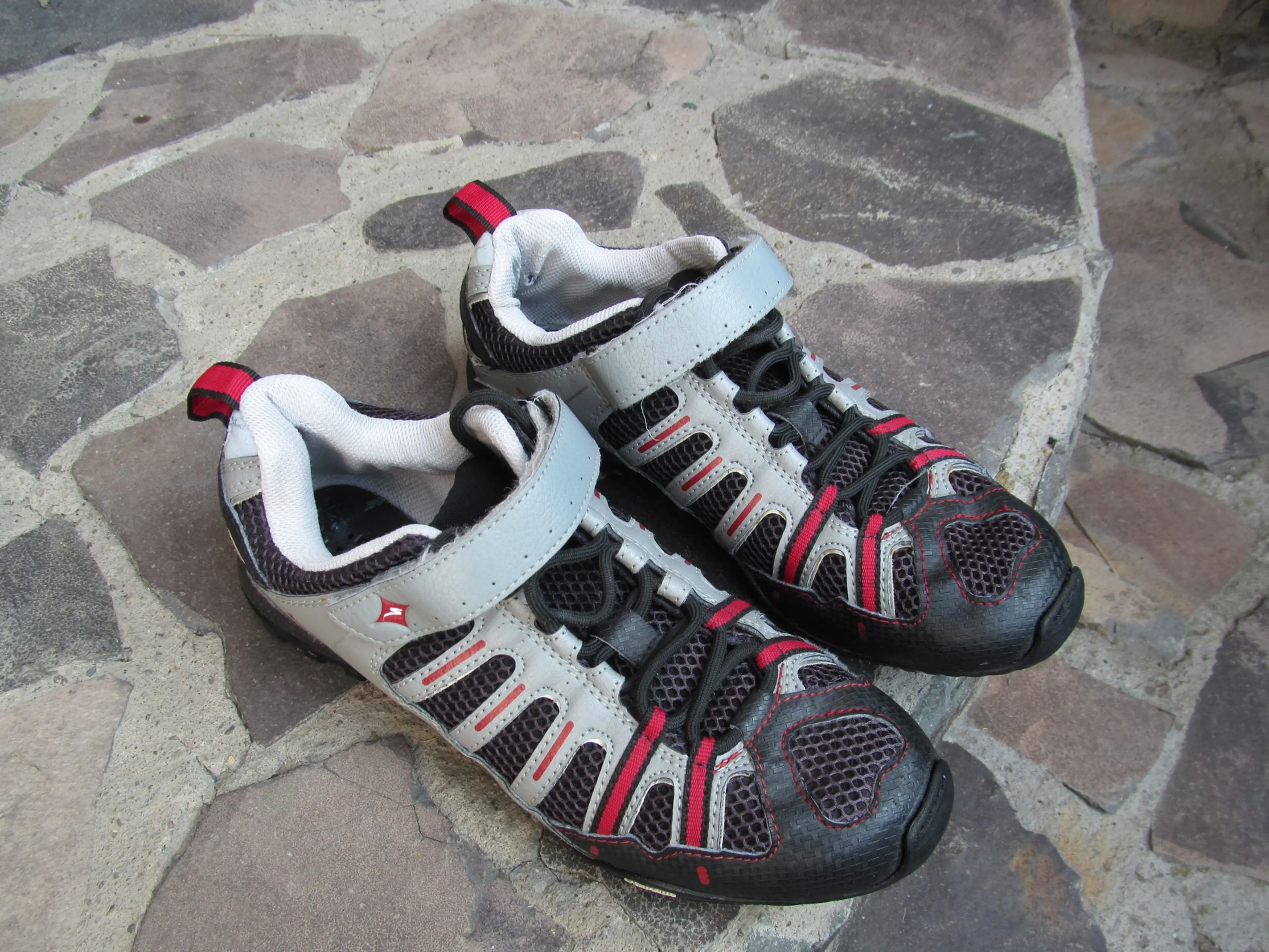 2. Pantofi Specialized Tahoe Sport WMN nr 39, 25cm