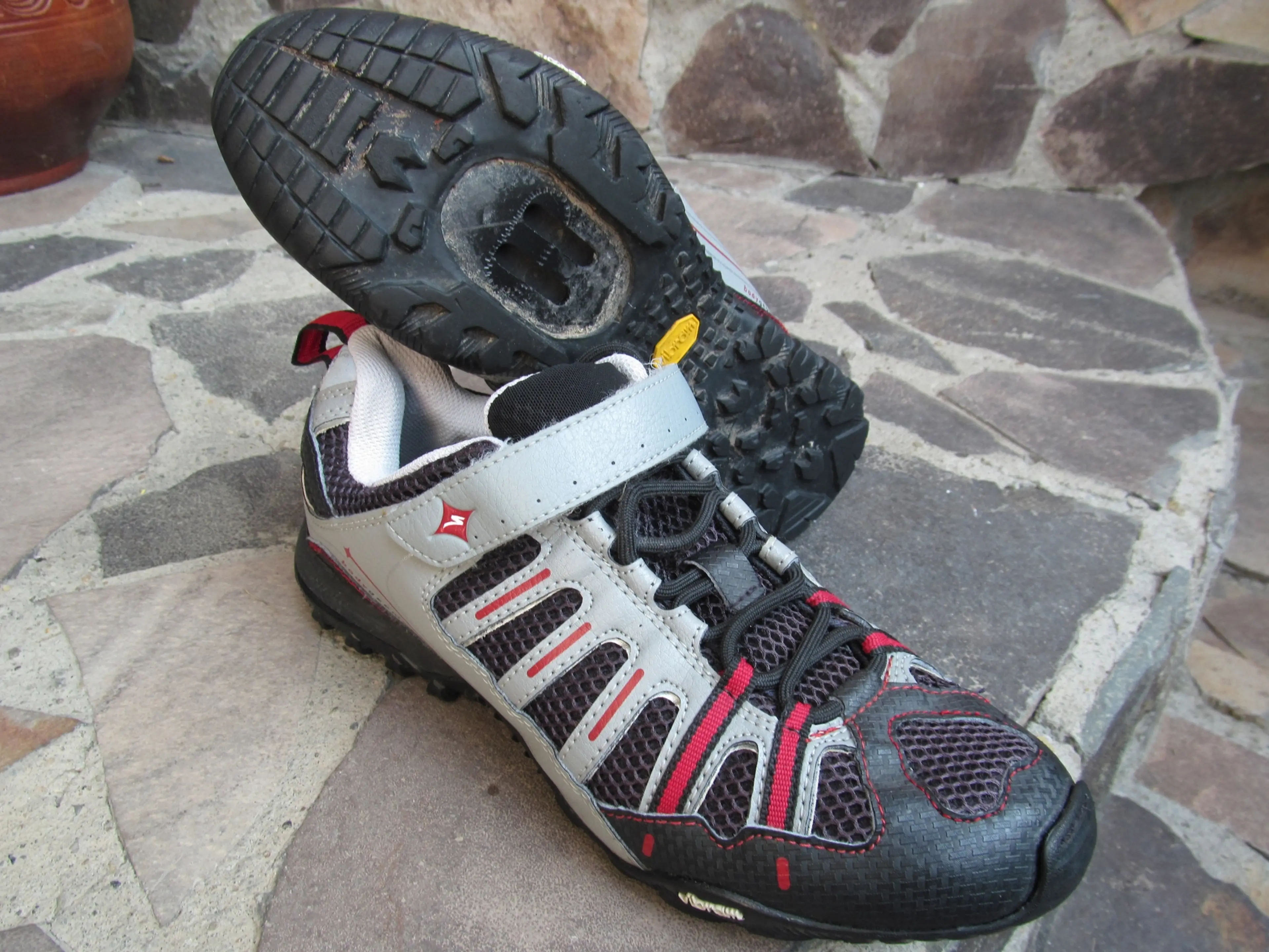 1. Pantofi Specialized Tahoe Sport WMN nr 39, 25cm