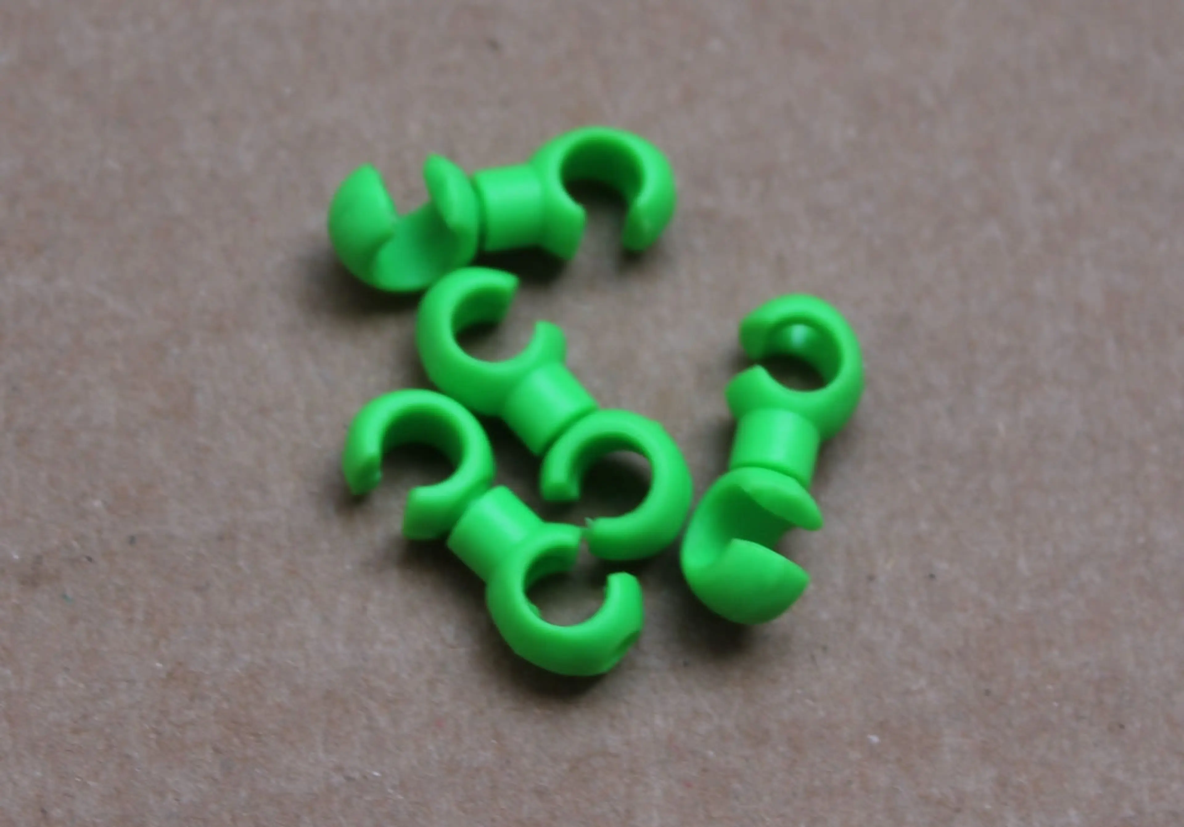 1. S-Clip clema dubla rotativa prins camasa cablu - 4buc.Set Verde