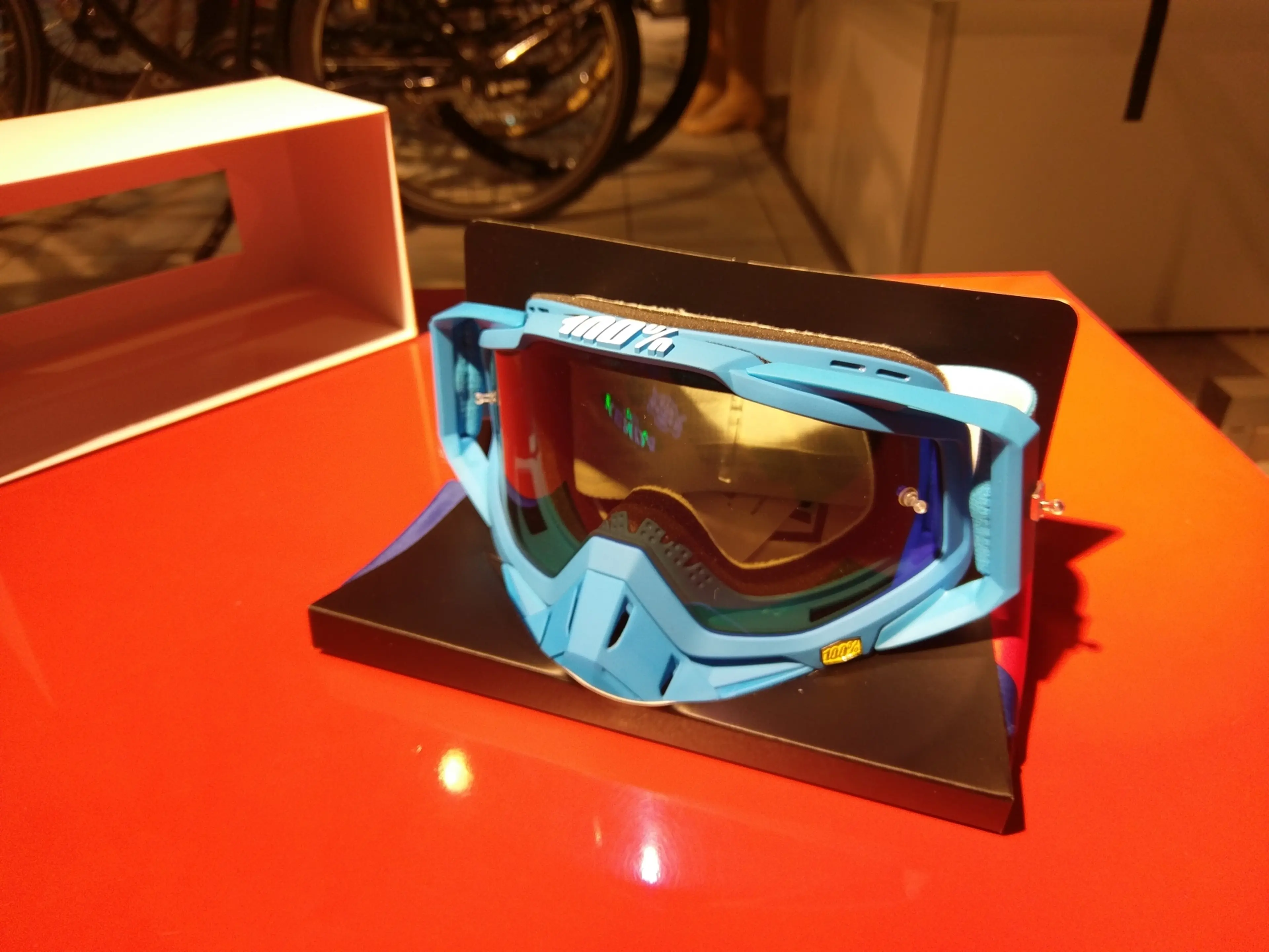 1. Ochelari 100% Racecraft Monoblock Mirror Blue Lens