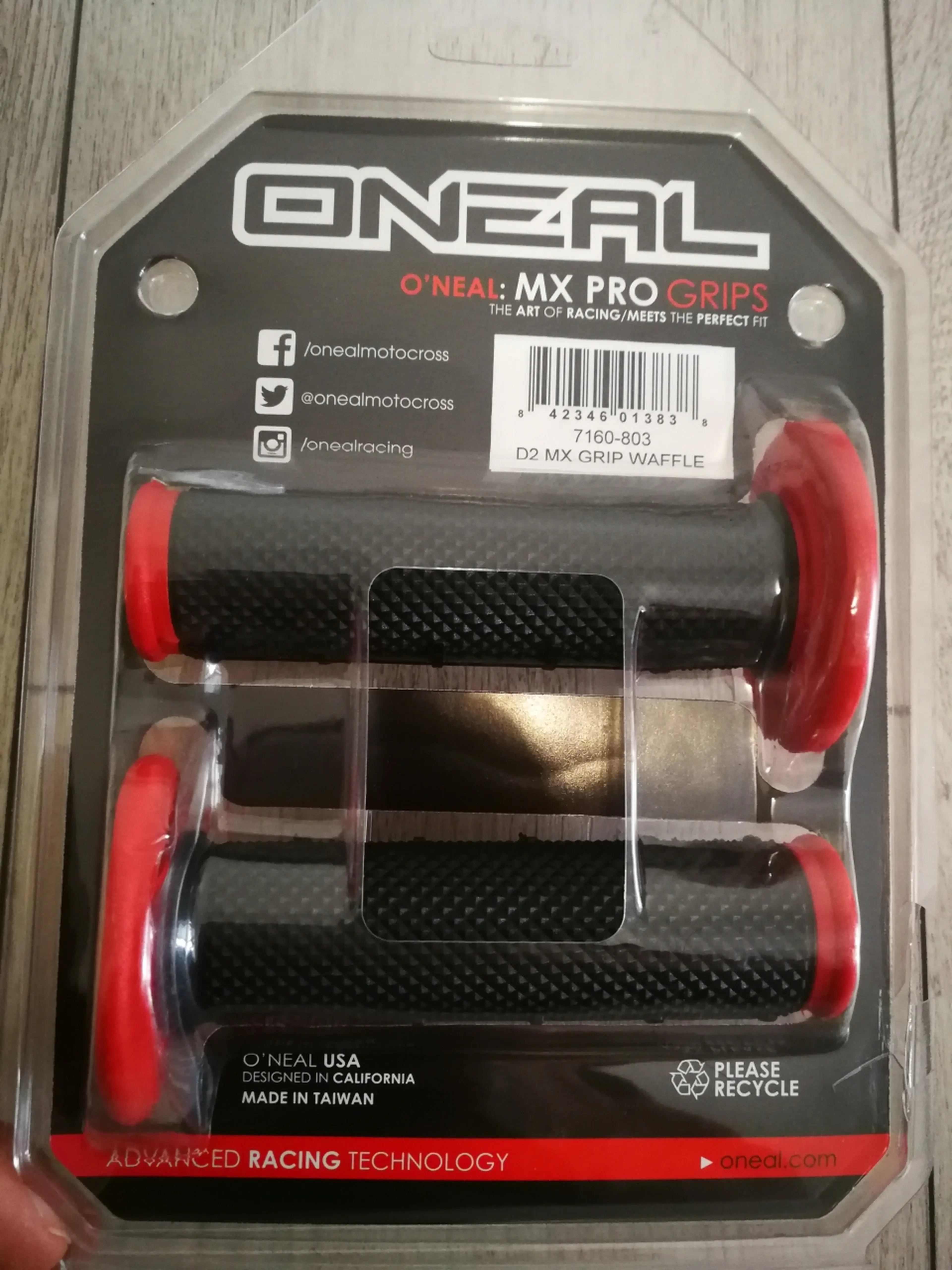 1. Oneal MX PRO