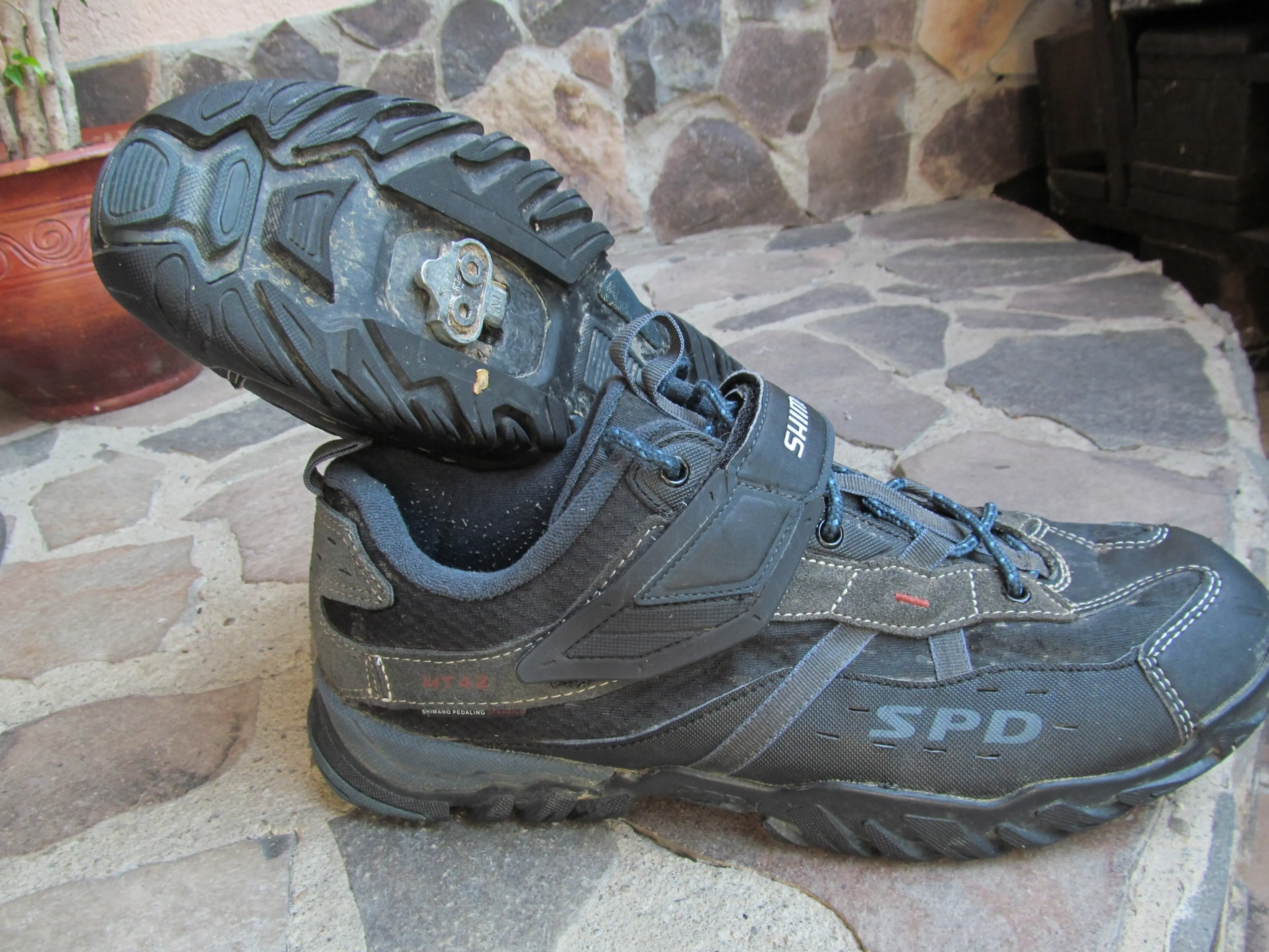 3. Pantofi Shimano  SH-MT42NV nr 46  ,29.2 cm