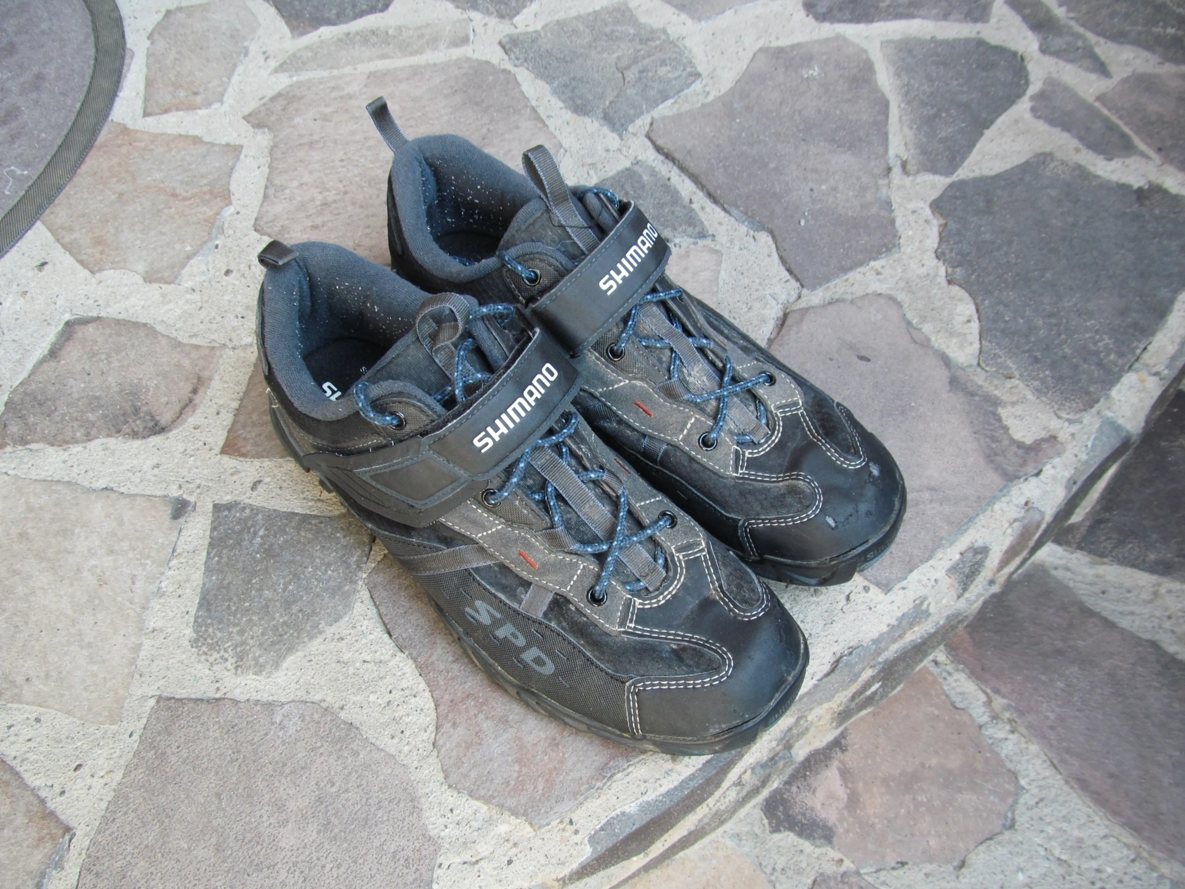 2. Pantofi Shimano  SH-MT42NV nr 46  ,29.2 cm