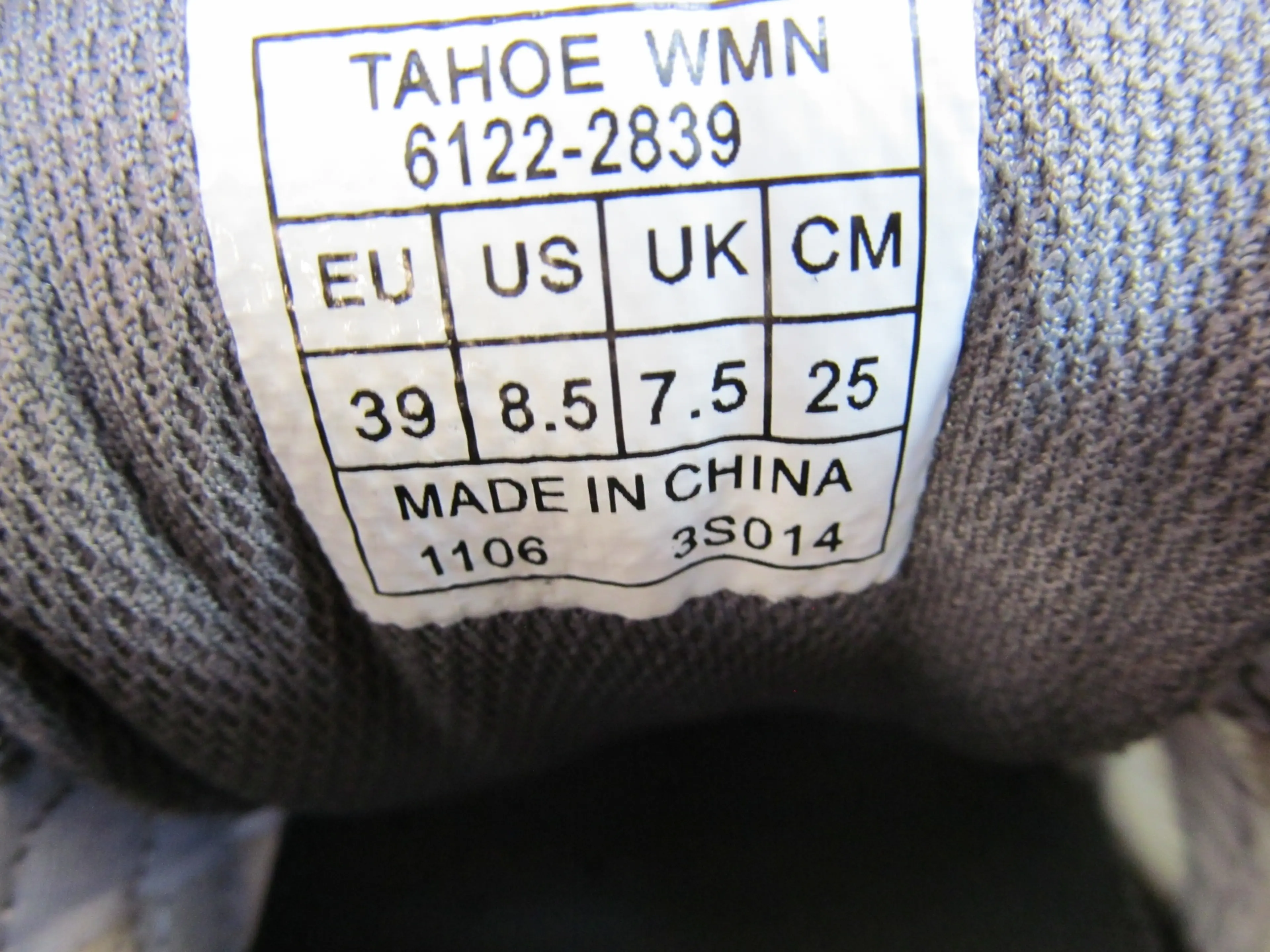 1. Pantofi Specialized Tahoe WMN nr 39, 25 cm