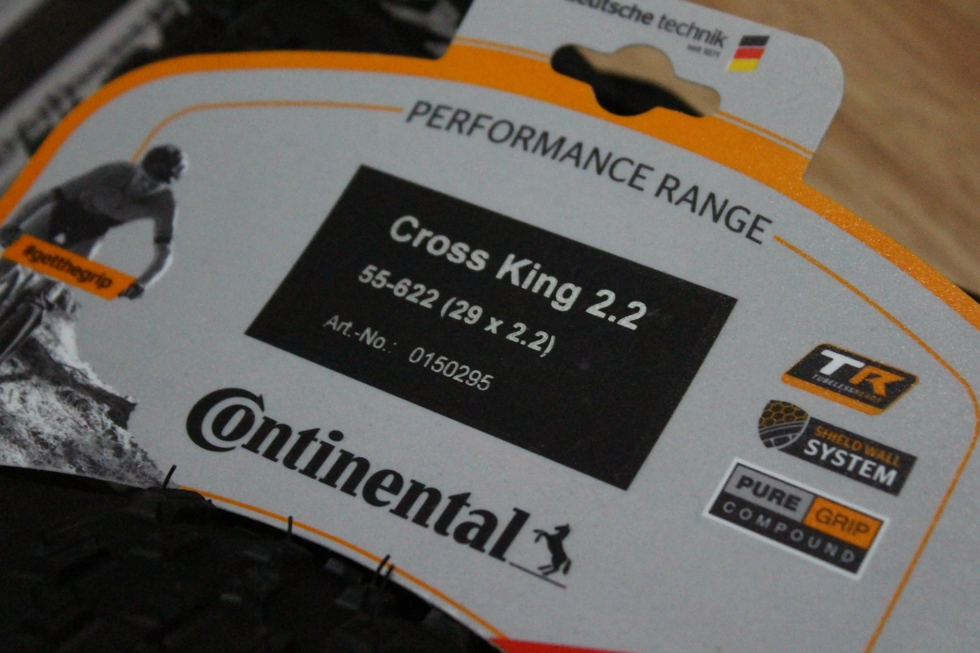 4. Continental Cross King ShieldWall Tubeless 29x2.2 pereche