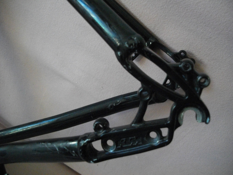Neighborhood Psychological aluminum jumatate de bicicleta cu butuc Rohloff - 14 viteze - Biciclete second hand - Bazar DirtBike.ro Neighborhood Psychological aluminum jumatate de bicicleta cu butuc Rohloff - 14 viteze - Biciclete second hand - Bazar DirtBike.ro