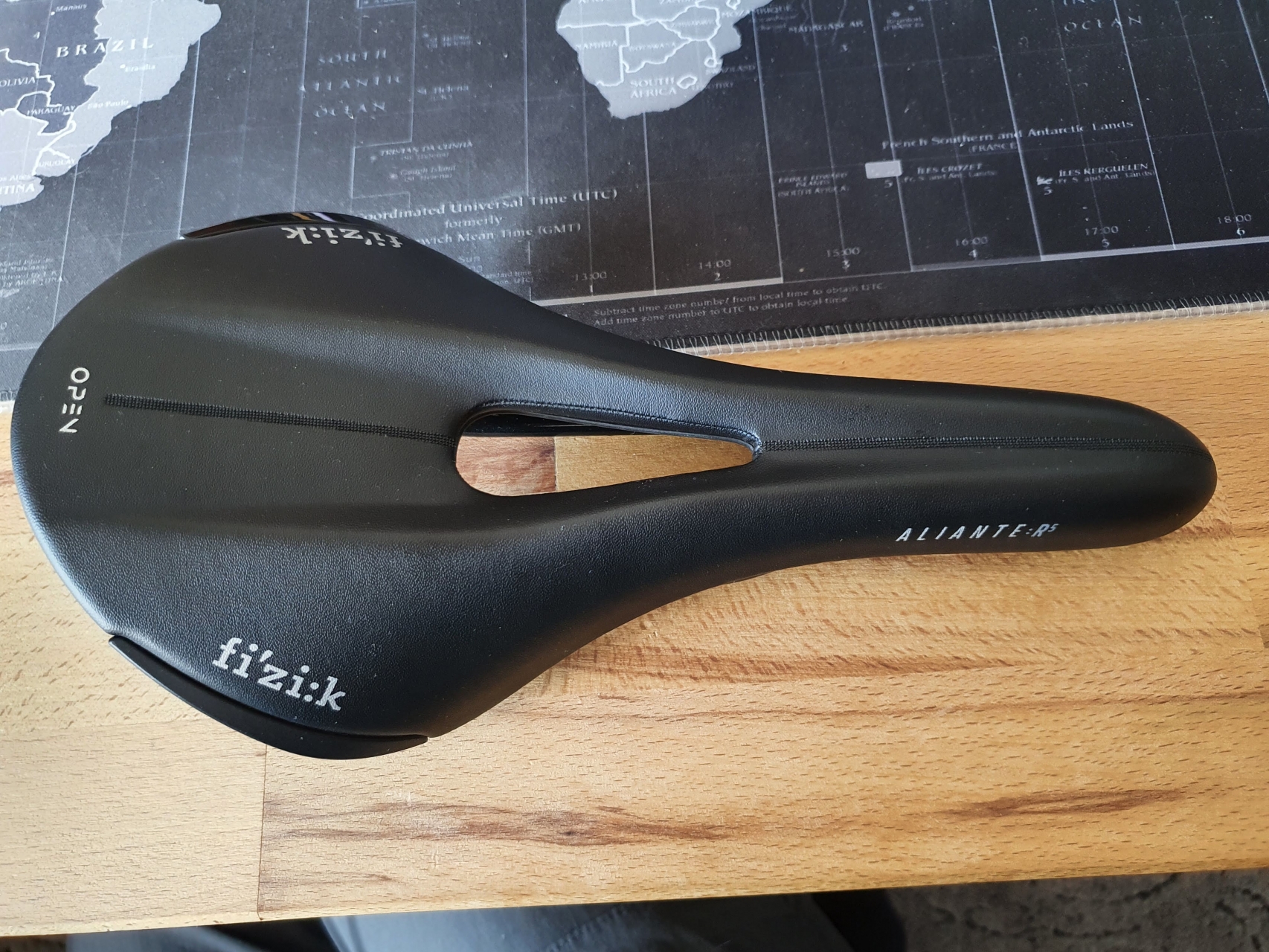 fizik aliante r5 saddle review
