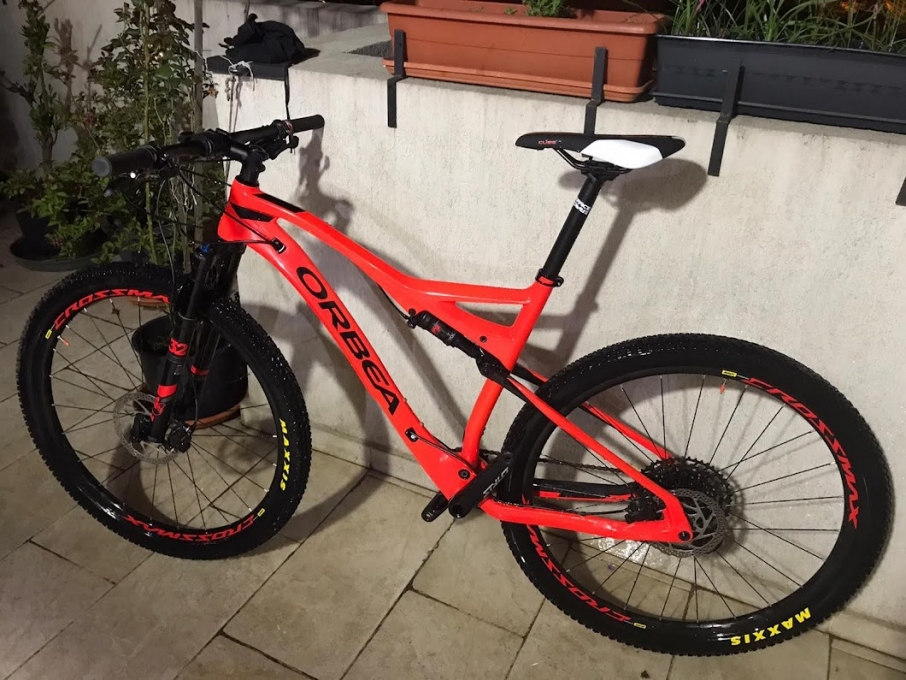 Oiz sales m50 2019