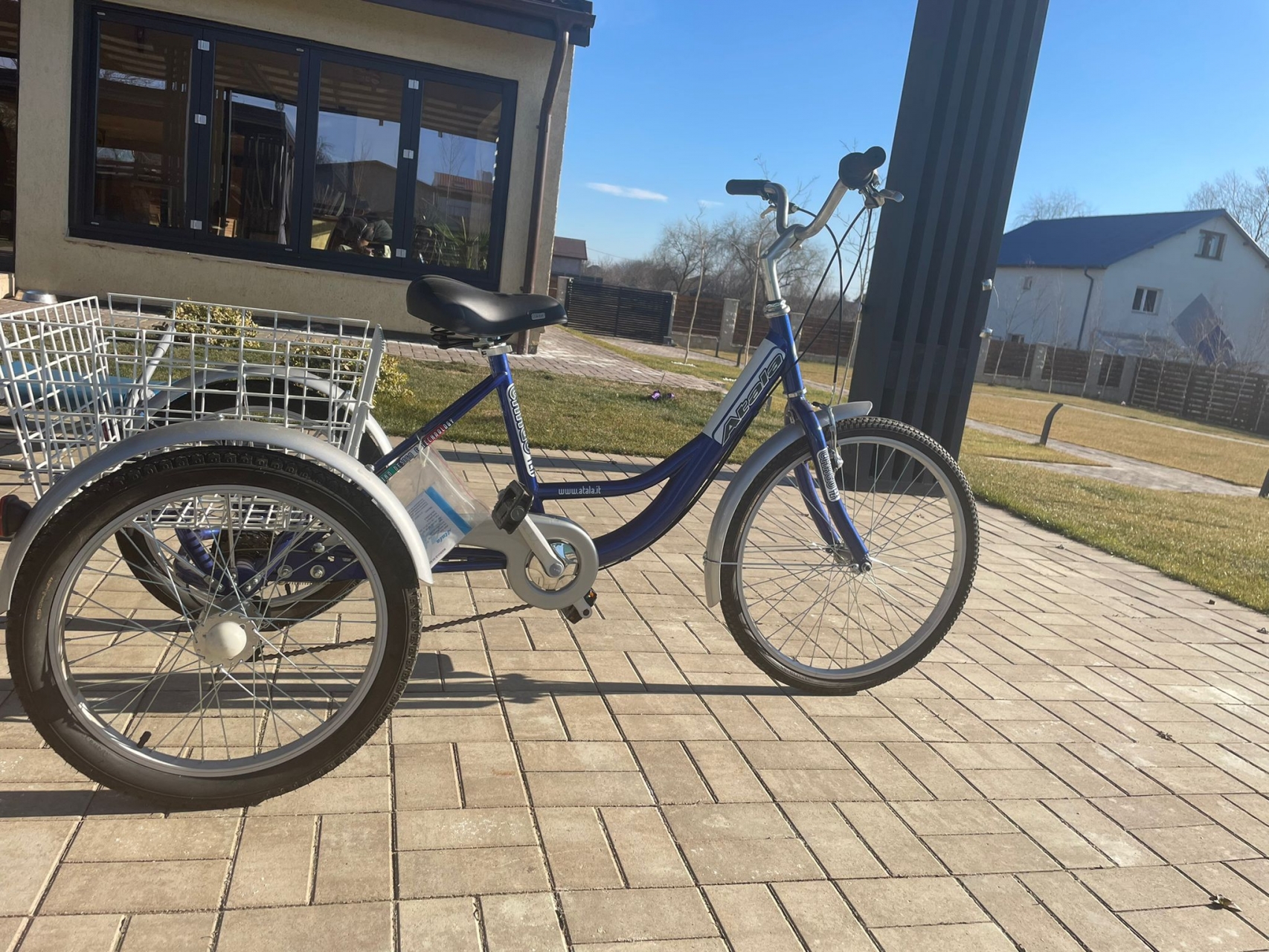 Tricicleta Adulti Atala Cargo HiTen in Stare Perfecta si Neutilizata