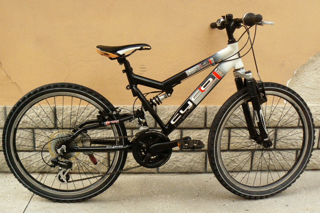 Advance sale anywhere pale Bicicleta mountain bike de copii Cyco - Biciclete second hand - Bazar  DirtBike.ro