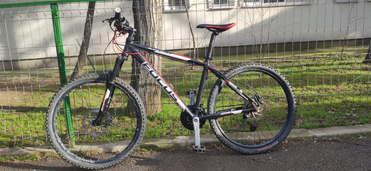 Bicicleta focus online black hills