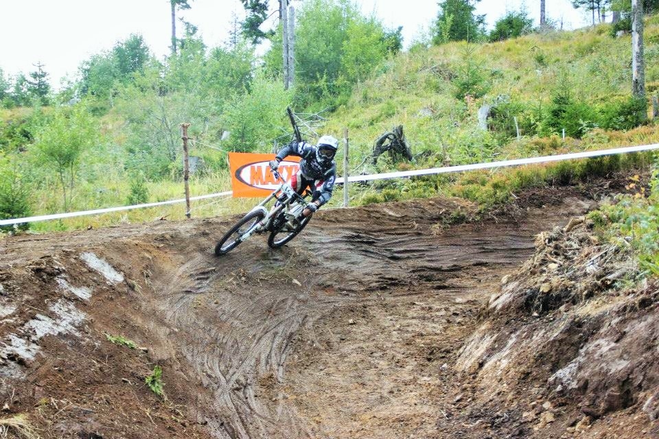 CND #4 Harghita Downhill: tot ce trebuie să știi (și ceva în plus!)