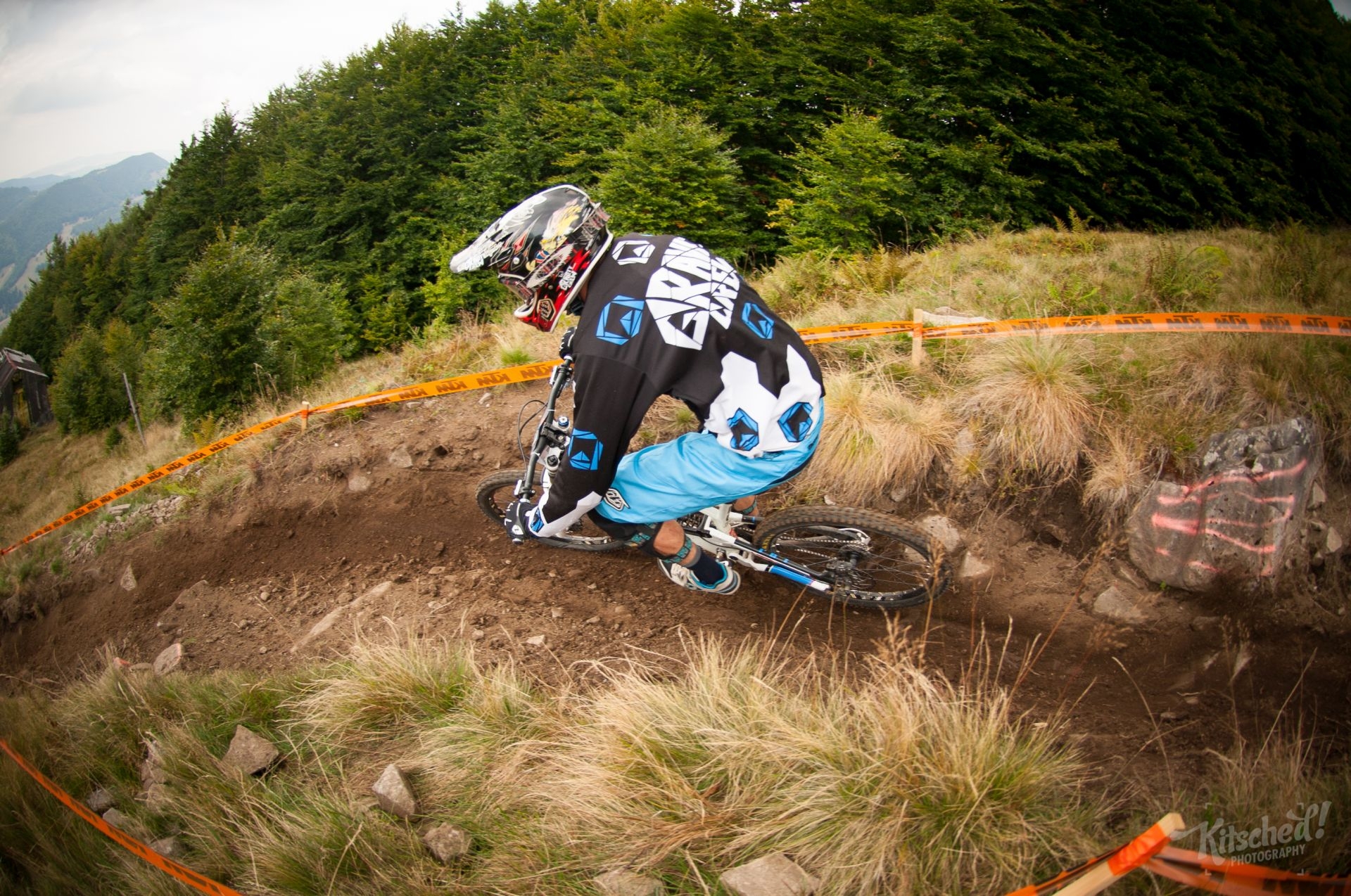 CND #5 Mogoșa Downhill Challenge: Nord se scrie cu majusculă!