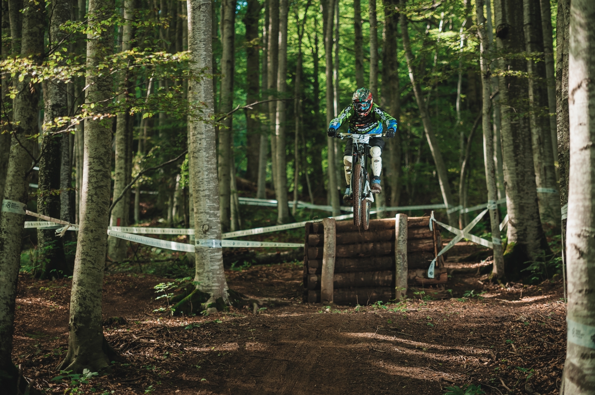 Campionatul Național de Downhill 2017: informații pe două voci