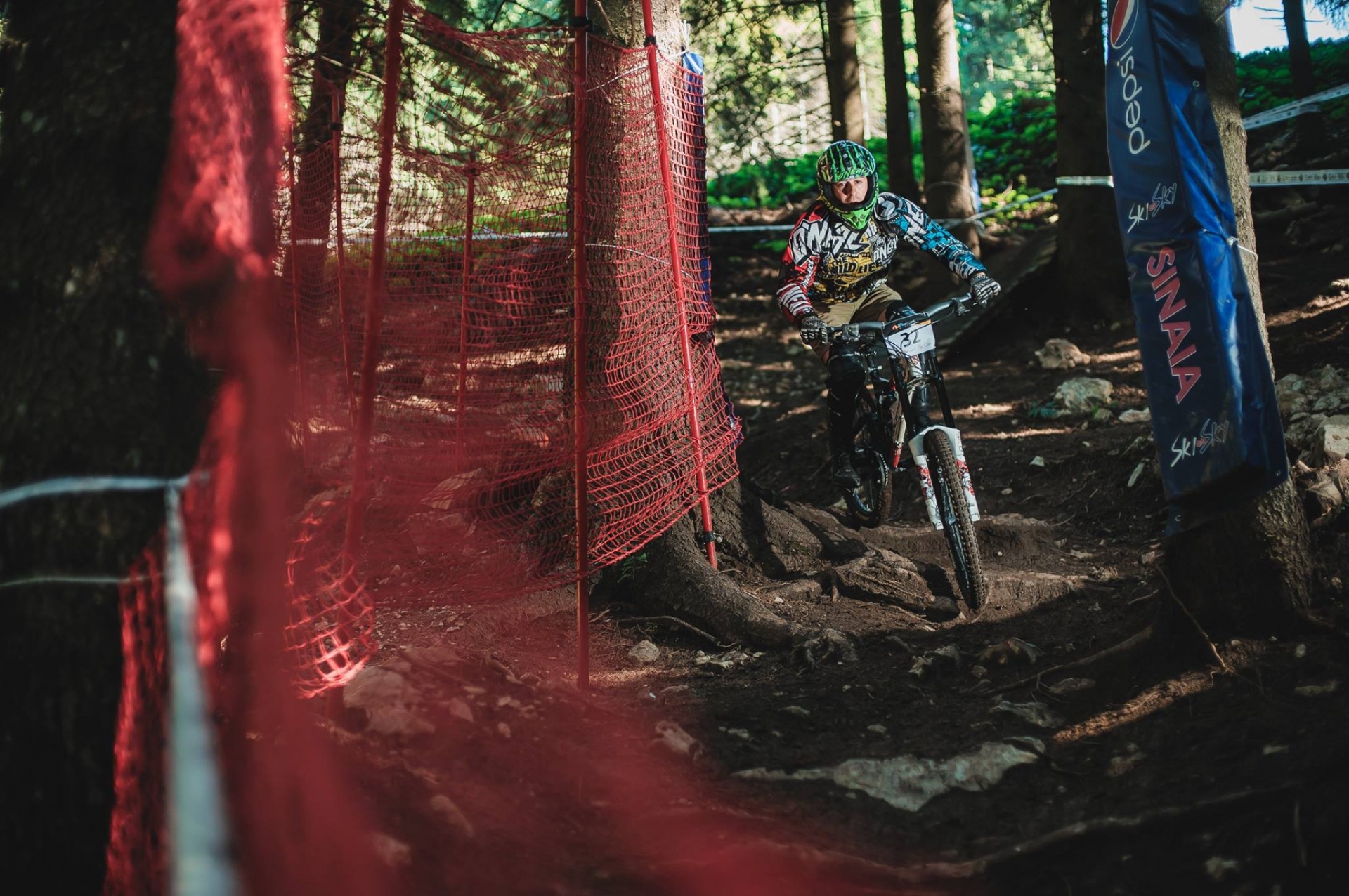 Campionatul Național de Downhill 2017: informații pe două voci