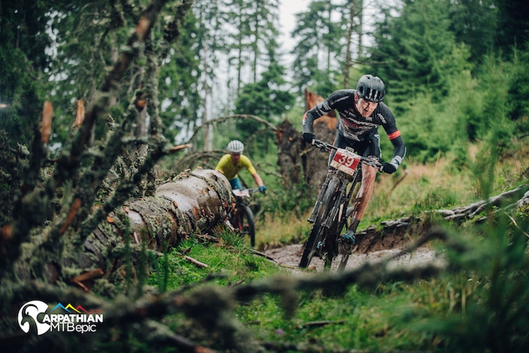 MTB la superlativ! Slovacul Tomáš Višňvoský și elvețianca Ariane Lüthi campioni la cea de-a treia ediție a Carpathian MTB Epic