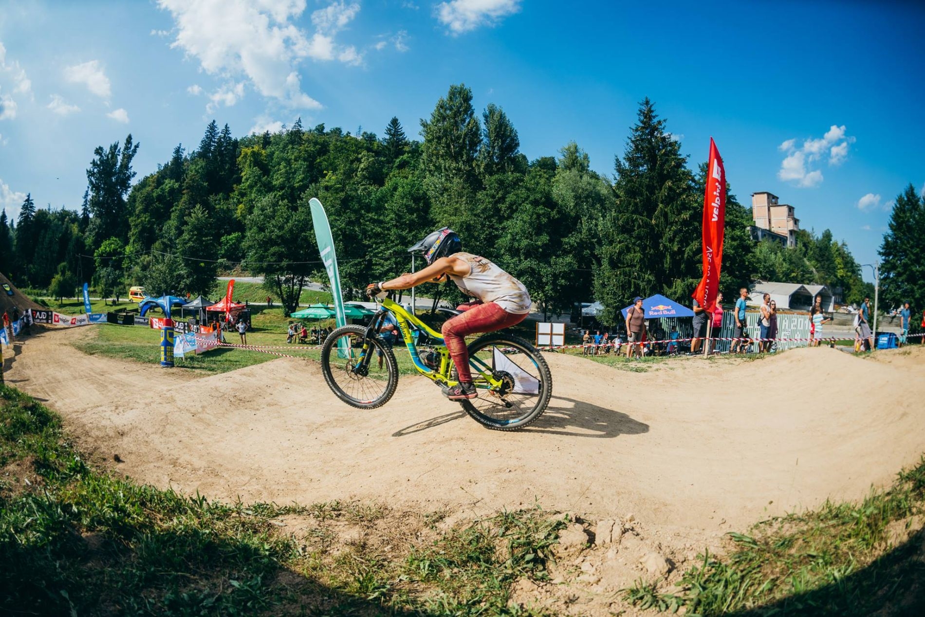Un gând pentru Luana și Vlad la Mont Sainte Anne
