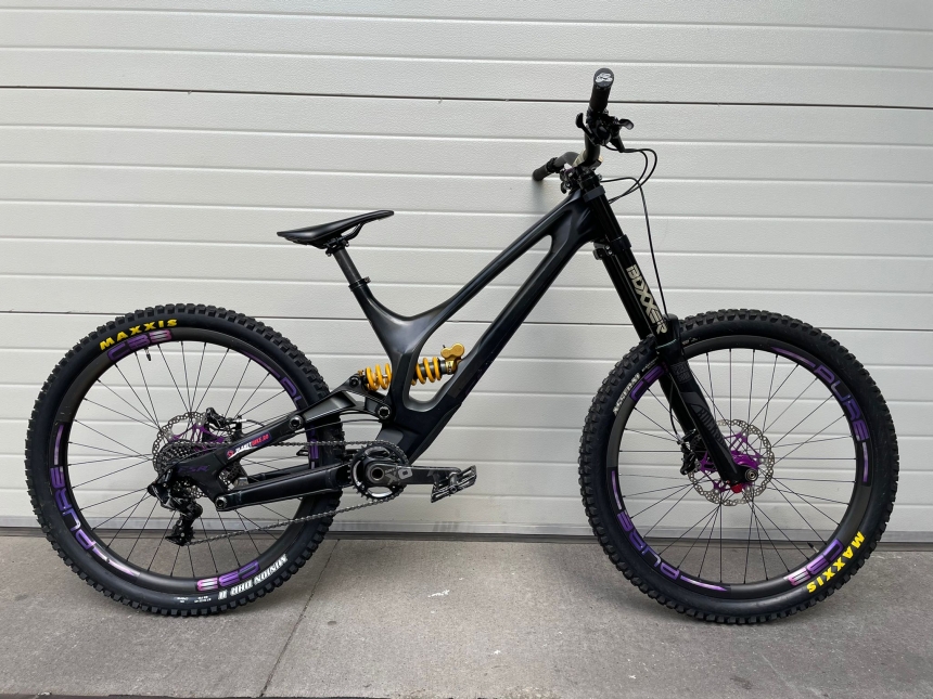 Specialized Demo Fact 10M Carbon 